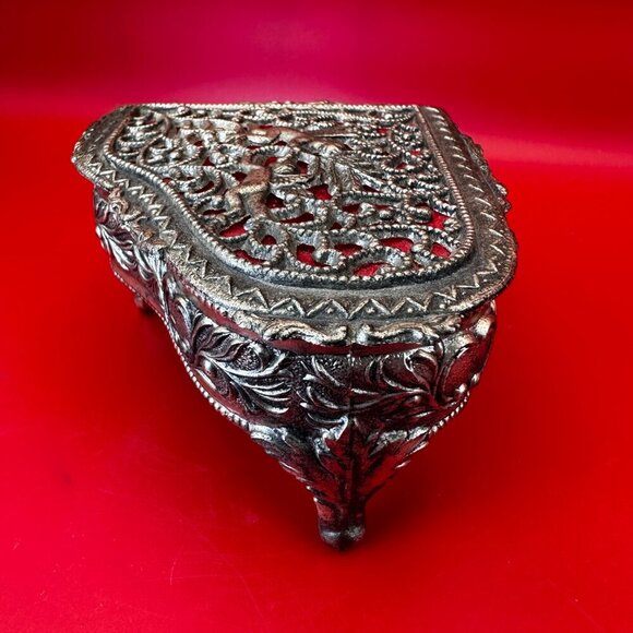 VTG JAPAN METAL PIANO CHERUB MUSIC TRINKET JEWERLY BOX WORKING GREAT - Picture 3 of 8